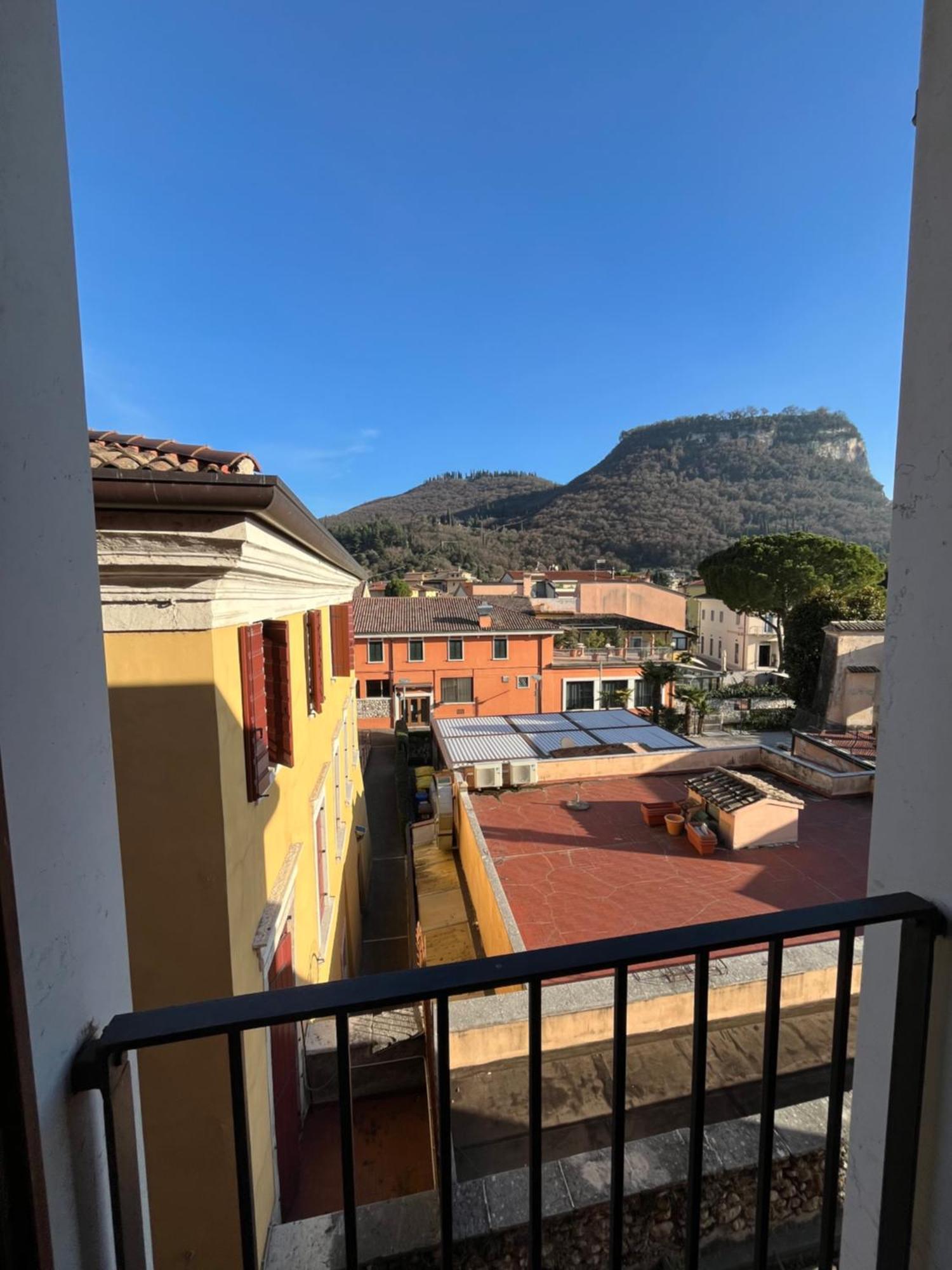 Albergo All'Ancora Garda  Exterior foto