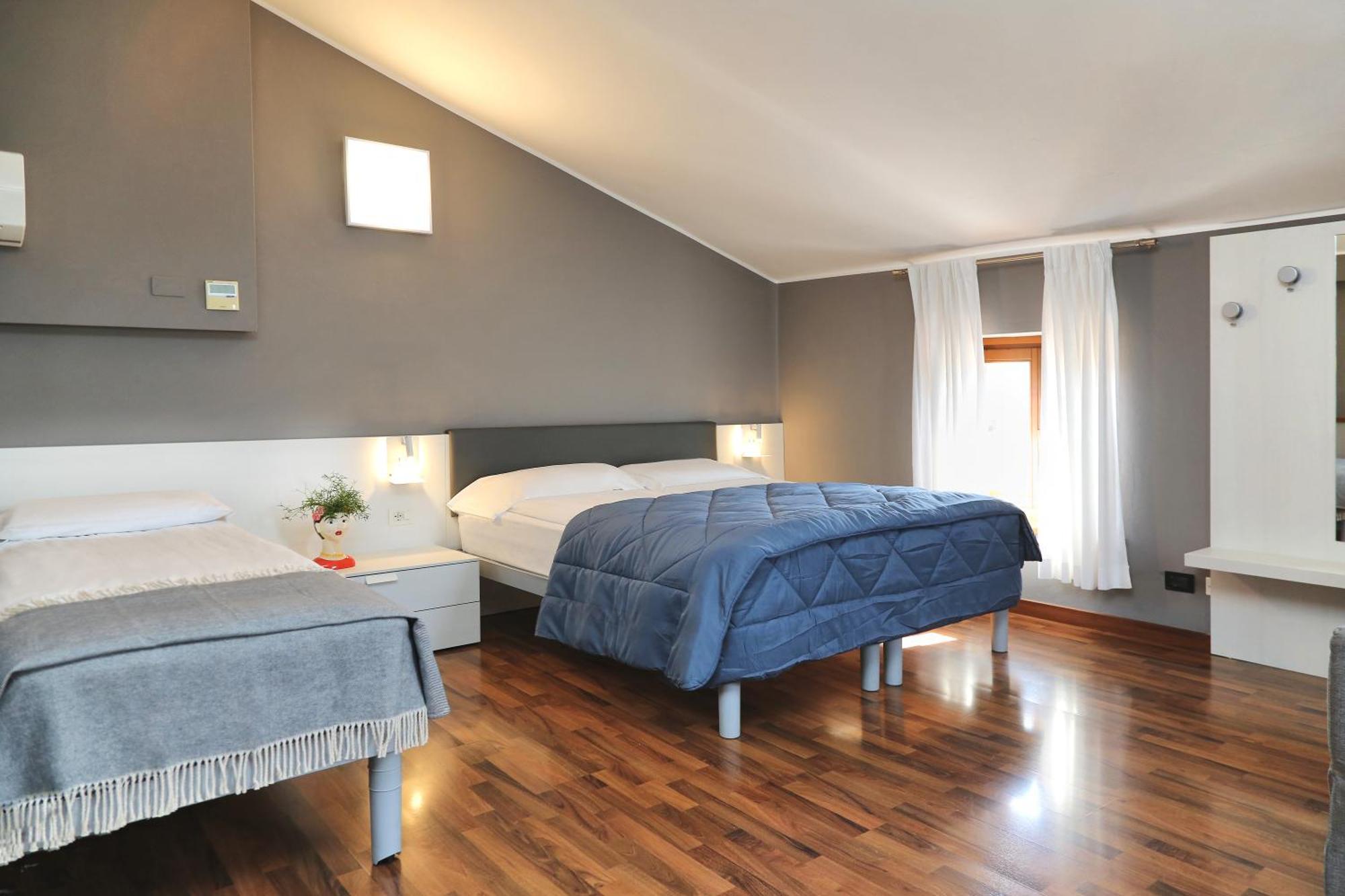Albergo All'Ancora Garda  Exterior foto